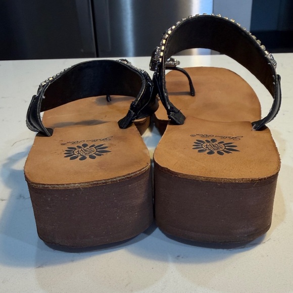 Yellow Box Leather Upper Rhinestone Embellished Sandals Boho chic Women Size 8.5 - Picture 10 of 11